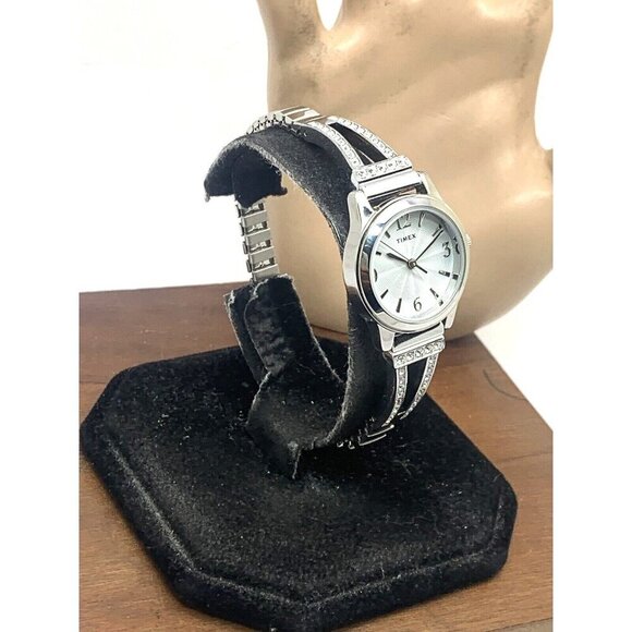 Timex Women's Watch TW2W18600 Quartz Silver Dial Stainless Steel 25mm - Picture 13 of 13